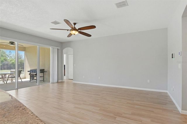 6818 GOLDFLOWER AVE, Harmony, FL 34773