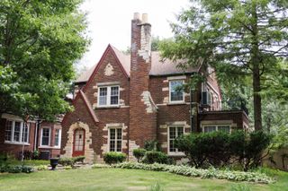 1068 S Wildwood Avenue, Kankakee, IL 60901