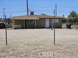 616 E White Street, Barstow, CA 92311