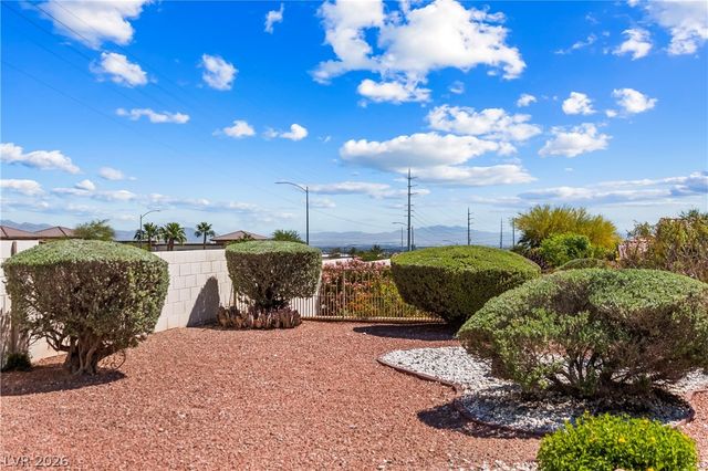 10032 Villa Ridge Drive, Las Vegas, NV 89134