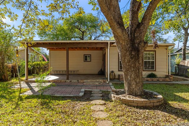 502 Brookview Dr, San Antonio, TX 78213