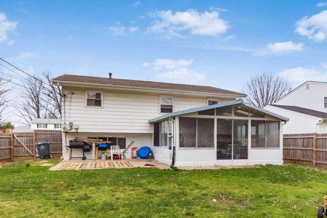 6677 Red Coach Lane, Reynoldsburg, OH 43068