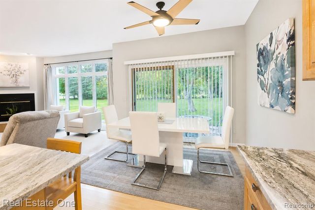 716 Bristol Lane, Orion Twp, MI 48348
