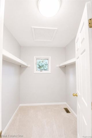 716 Bristol Lane, Orion Twp, MI 48348