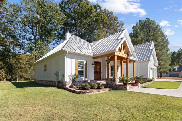 57 Iveon Clay Rd., Pangburn, AR 72121