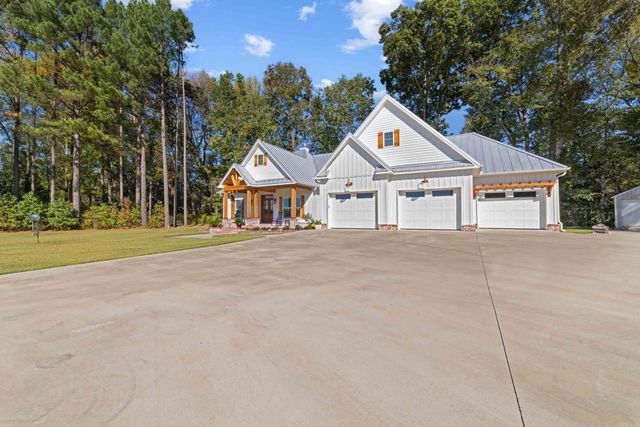 57 Iveon Clay Rd., Pangburn, AR 72121