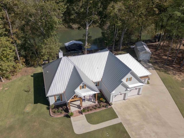 57 Iveon Clay Rd., Pangburn, AR 72121