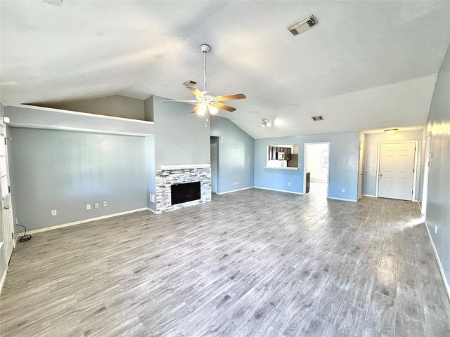 15807 Pilgrim Hall Drive, Friendswood, TX 77546