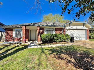 15807 Pilgrim Hall Drive, Friendswood, TX 77546
