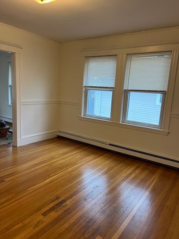 19 Melbourne Avenue 1, Newton, MA 02460