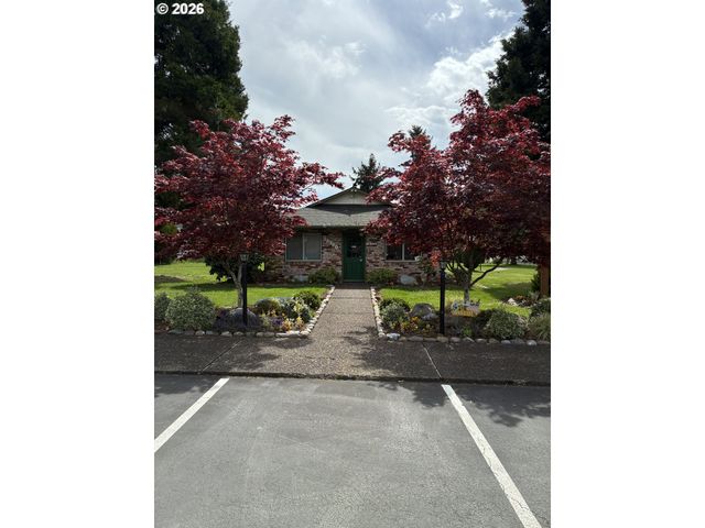 18780 S CENTRAL POINT Rd 20, Oregon City, OR 97045