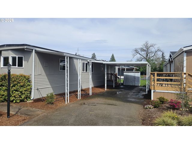 18780 S CENTRAL POINT Rd 20, Oregon City, OR 97045