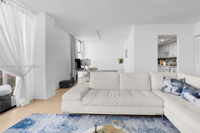 3625 N Country Club Drive 1401, Aventura, FL 33180