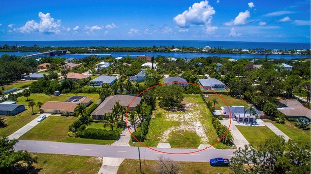 2450 ALAMANDER AVENUE, Englewood, FL 34223