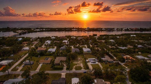 2450 ALAMANDER AVENUE, Englewood, FL 34223