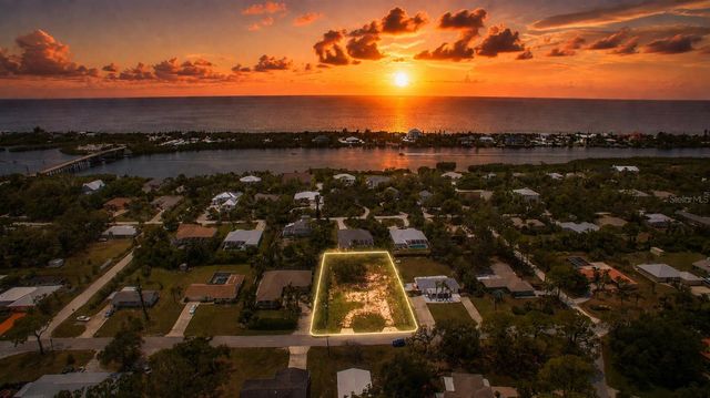 2450 ALAMANDER AVENUE, Englewood, FL 34223