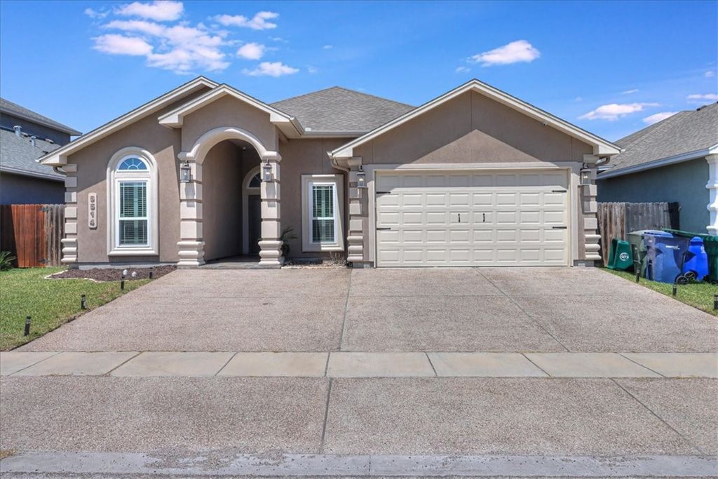 6514 Paddington Dr, Corpus Christi, TX 78414 — photo 2
