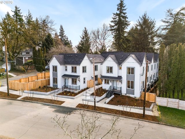 8632 Sw 21st Ave, Portland, OR 97219