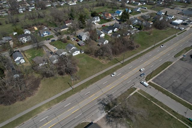 1255 Ecorse Road, Ypsilanti, MI 48198