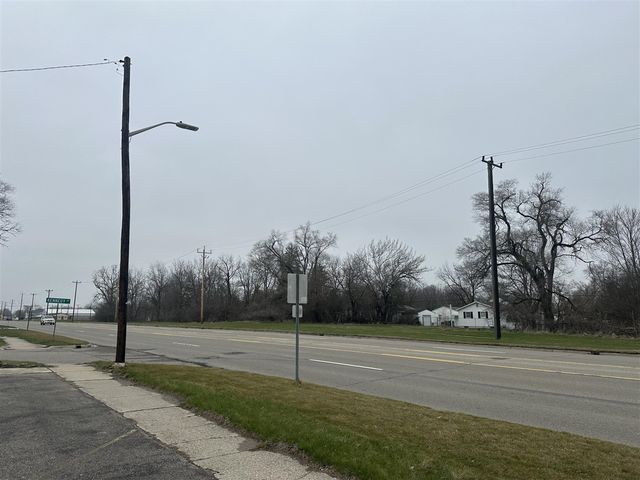 1255 Ecorse Road, Ypsilanti, MI 48198