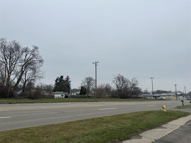 1255 Ecorse Road, Ypsilanti, MI 48198