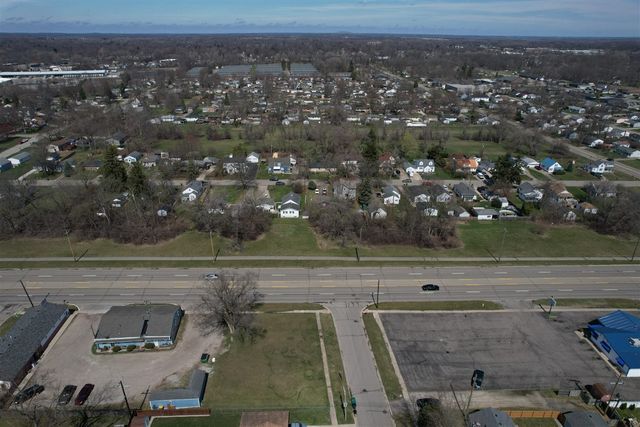 1255 Ecorse Road, Ypsilanti, MI 48198