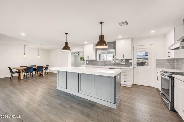 8336 E CYPRESS Street, Scottsdale, AZ 85257