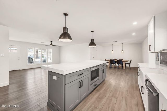 8336 E CYPRESS Street, Scottsdale, AZ 85257