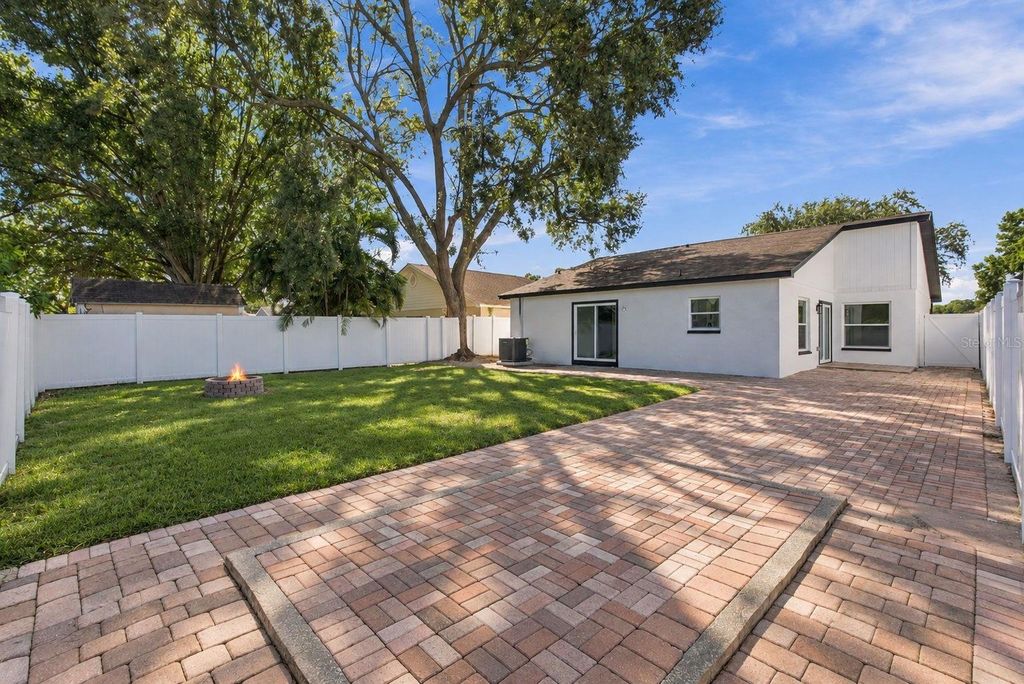 Image 46 of property listing at 9224 CAMINO VILLA BOULEVARD, Tampa, FL 33635