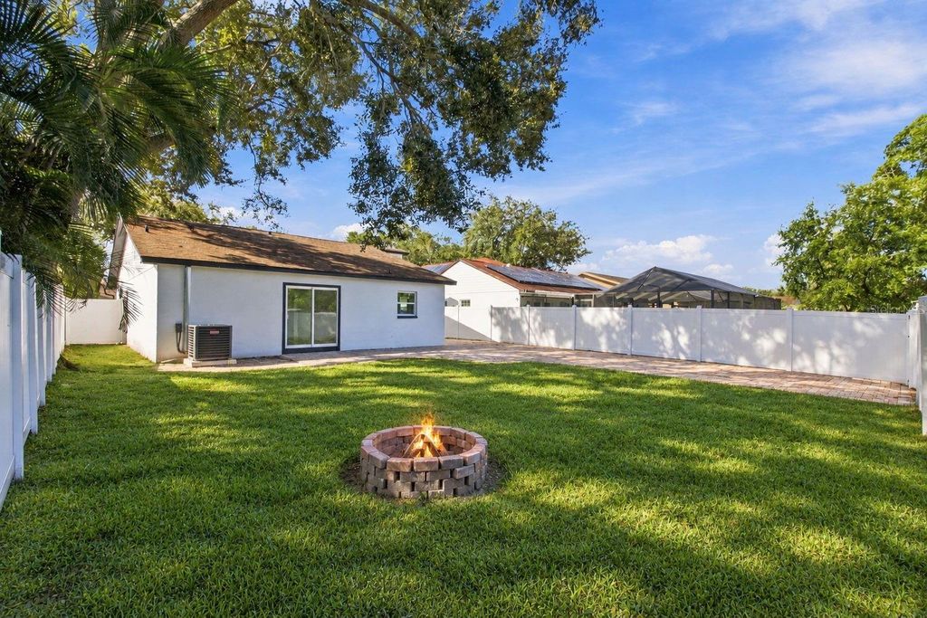 Image 47 of property listing at 9224 CAMINO VILLA BOULEVARD, Tampa, FL 33635