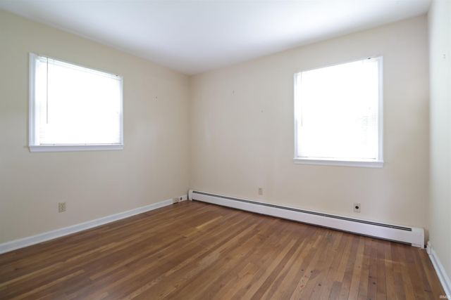 1607 S Main Street, Mishawaka, IN 46544