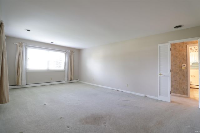 1607 S Main Street, Mishawaka, IN 46544