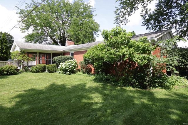 1607 S Main Street, Mishawaka, IN 46544