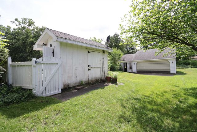 1607 S Main Street, Mishawaka, IN 46544