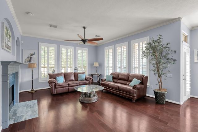 35 E Bellmeade Place, The Woodlands, TX 77382