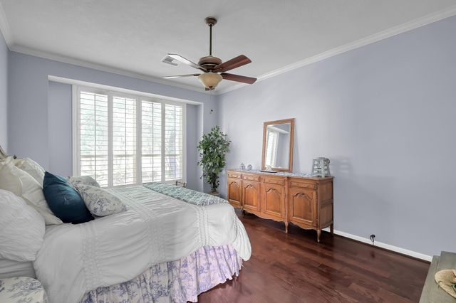 35 E Bellmeade Place, The Woodlands, TX 77382