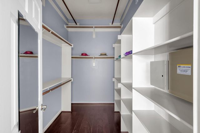 35 E Bellmeade Place, The Woodlands, TX 77382