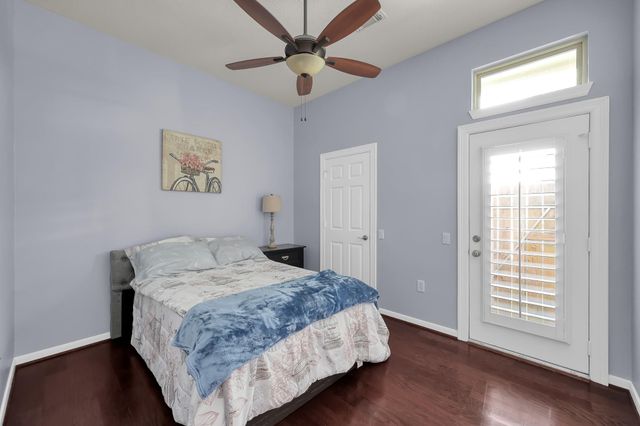 35 E Bellmeade Place, The Woodlands, TX 77382