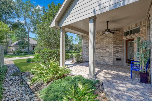 35 E Bellmeade Place, The Woodlands, TX 77382