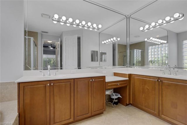 2137 Isla De Palma CIR, Naples, FL 34119