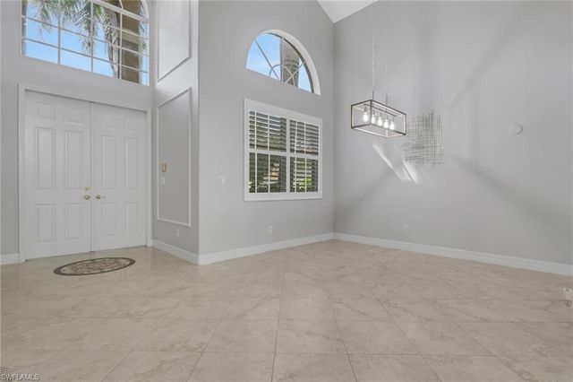 2137 Isla De Palma CIR, Naples, FL 34119