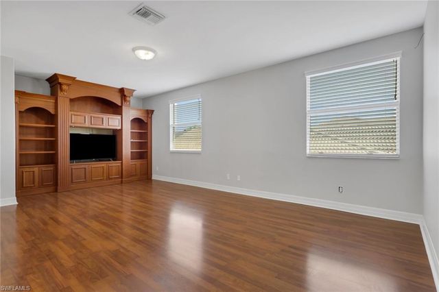 2137 Isla De Palma CIR, Naples, FL 34119