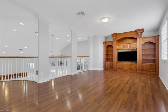 2137 Isla De Palma CIR, Naples, FL 34119