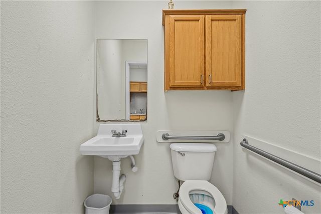 107 W Main Street, Cameron, TX 76520