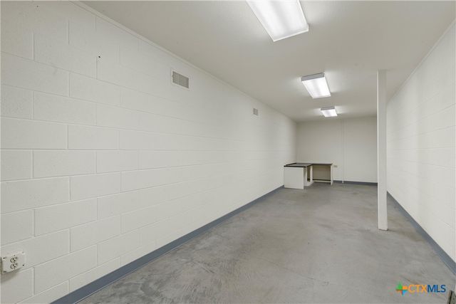 107 W Main Street, Cameron, TX 76520