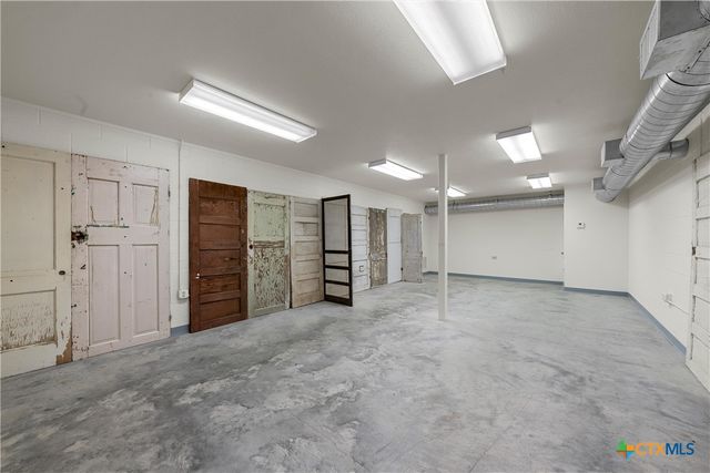 107 W Main Street, Cameron, TX 76520