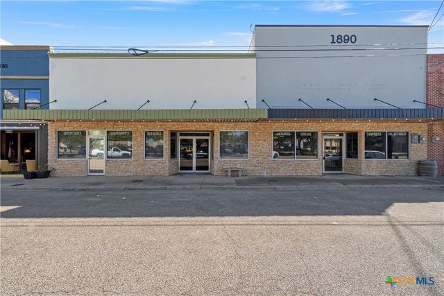 107 W Main Street, Cameron, TX 76520