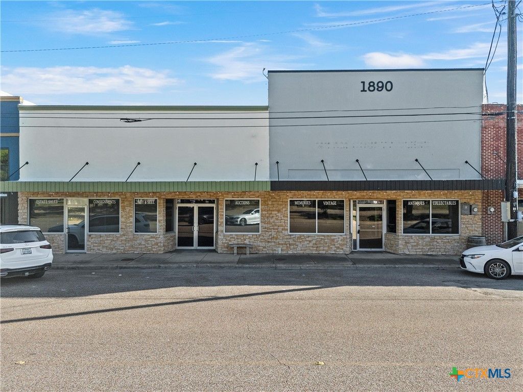107 W Main Street, Cameron, TX 76520