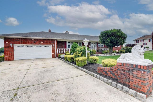 418 Atlantic Avenue, Aberdeen, NJ 07747