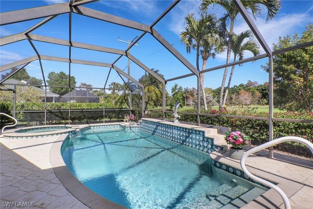 318 Burning Tree DR, Naples, FL 34105